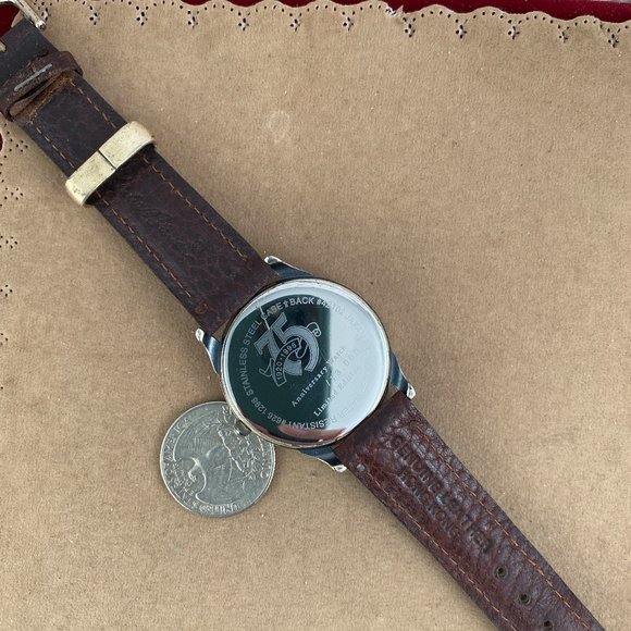 Eddie Bauer Limited Edition 75Th Anniversary Silver 3D Duck Watch - Picture 7 of 9